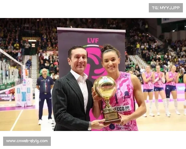 科内利亚诺欧冠决胜局连救3赛点，哈克29分加比MVP