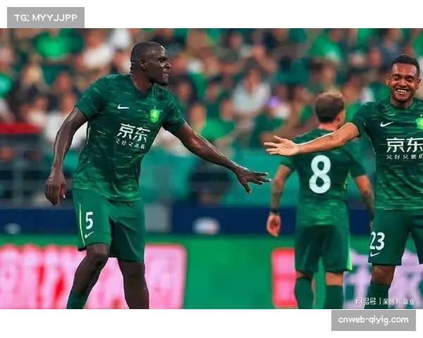 重庆铜梁龙防守体系：阿马杜和恩加德乌组成的中后场支柱